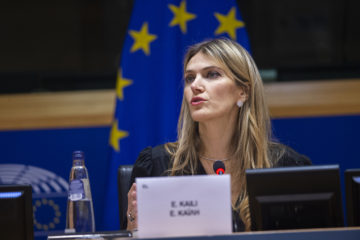 Korupční skandál v EP pokračuje